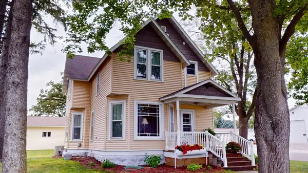 202 Broadway S, Alden, MN 56009