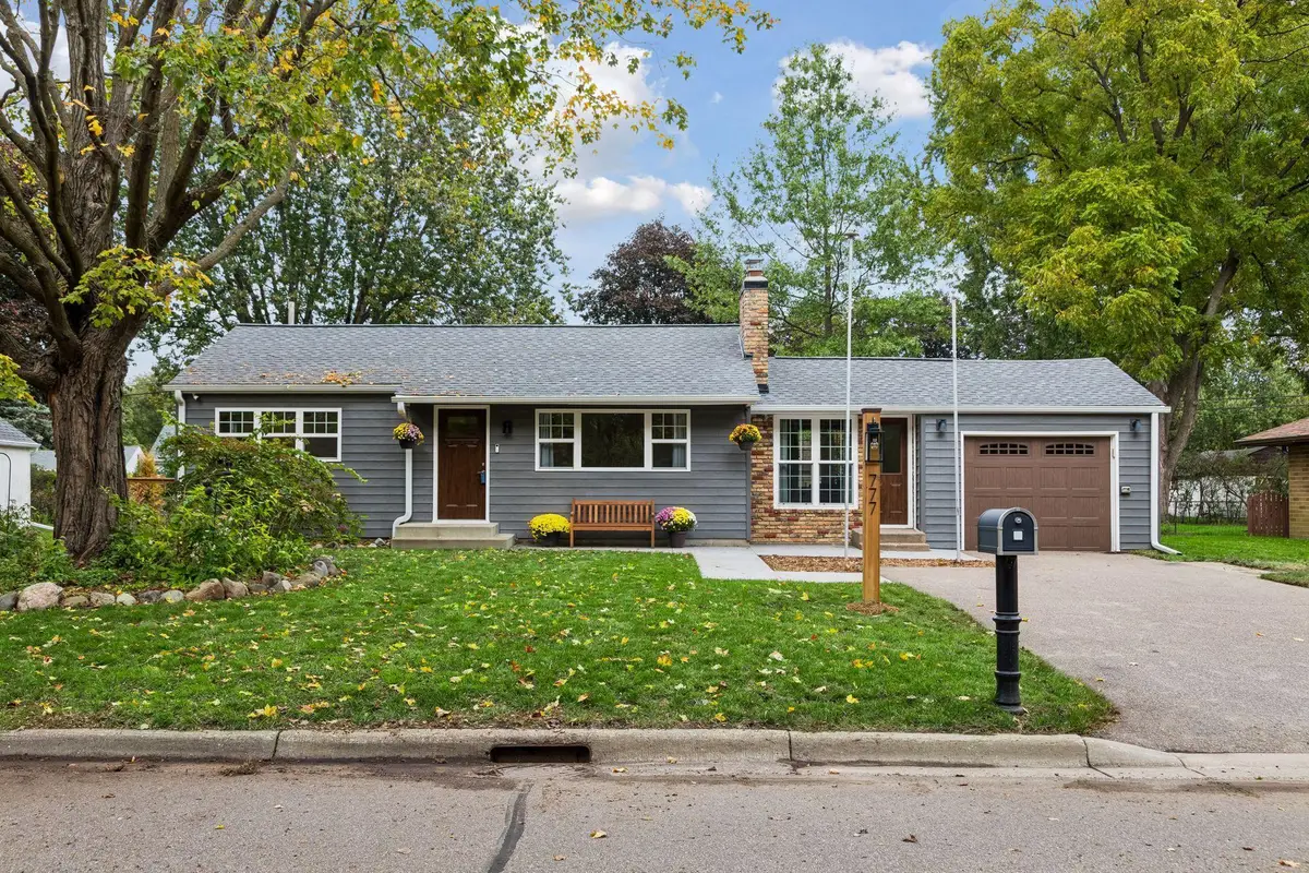 777 Cope Avenue W, Roseville, MN 55113 - #1