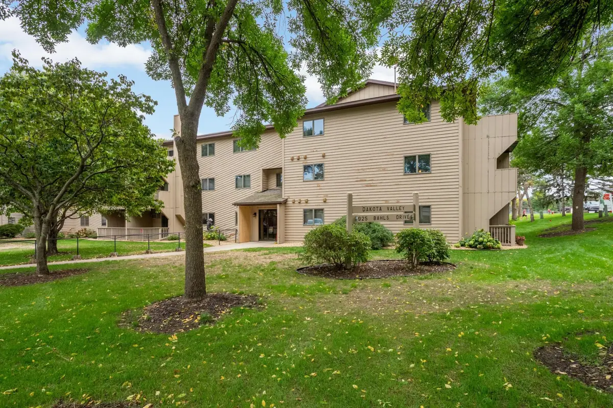 925 Bahls Drive #307, Hastings, MN 55033 - #1