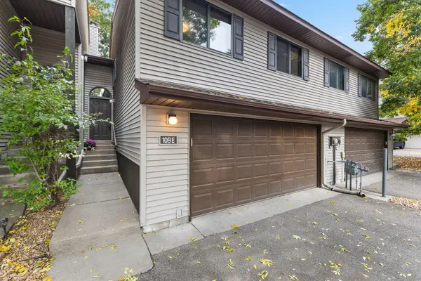109 South Drive #E, Circle Pines, MN 55014