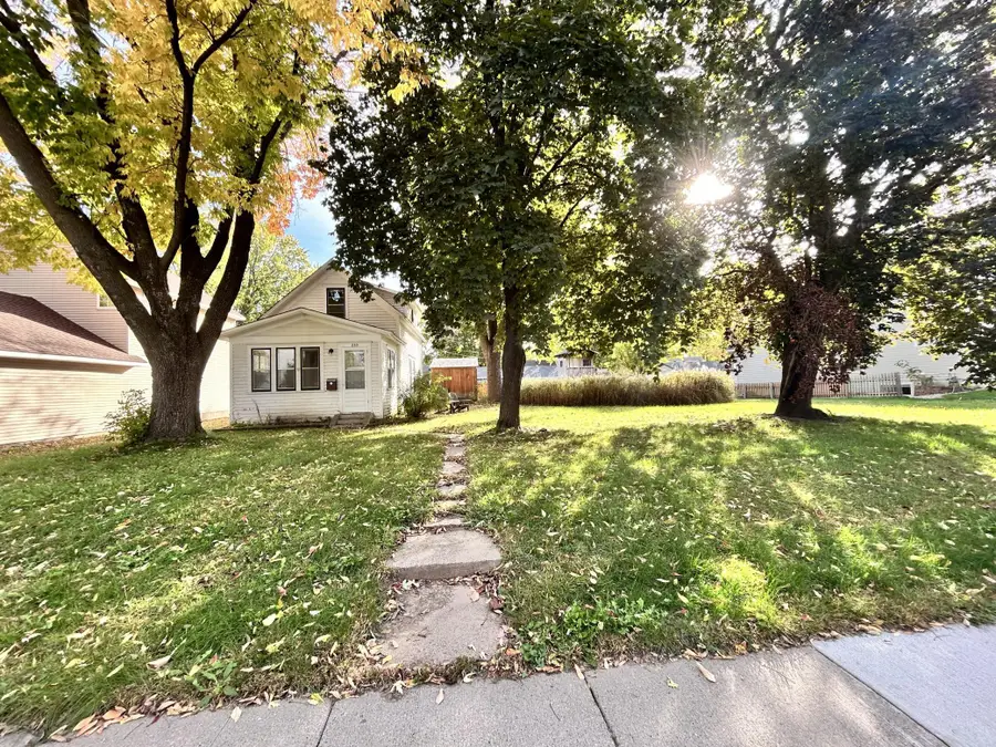 233 17th Avenue N, Hopkins, MN 55343 - #2