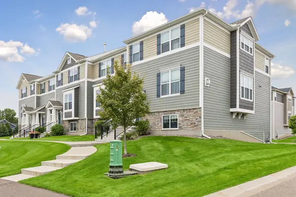 6957 W Locke Pointe Drive Ne, Fridley, MN 55432