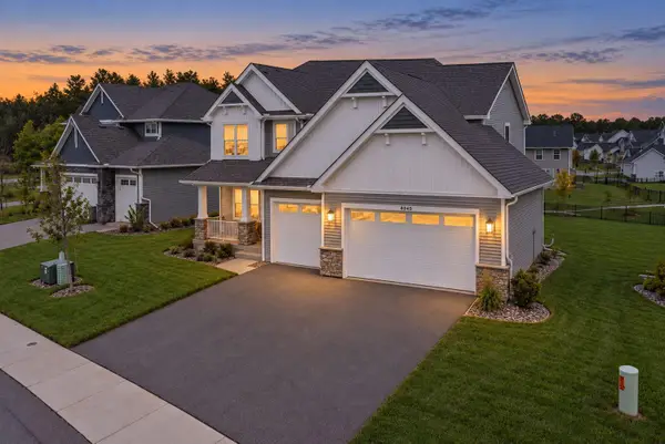 4043 Heath Lane N, Oakdale, MN 55128