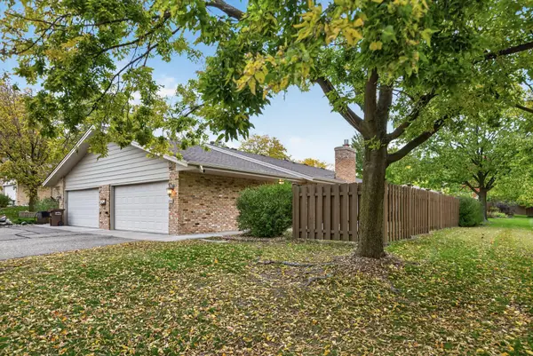 2261 Wildwood Circle, Minnetonka, MN 55305