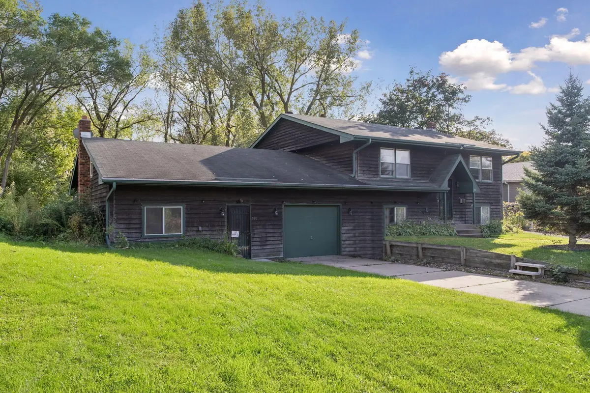 750 Viking Drive E, Maplewood, MN 55117 - #1