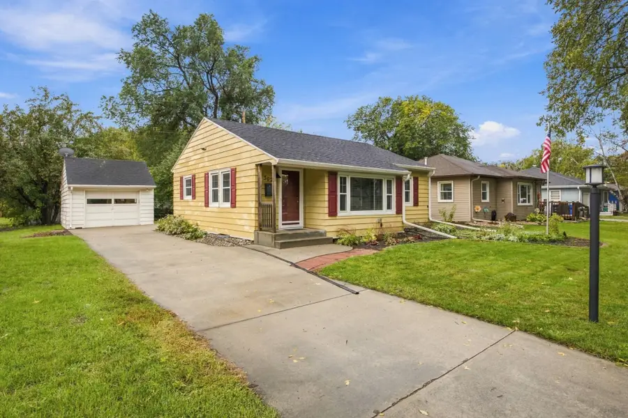 502 21st Avenue N, Fargo, ND 58102 - #2