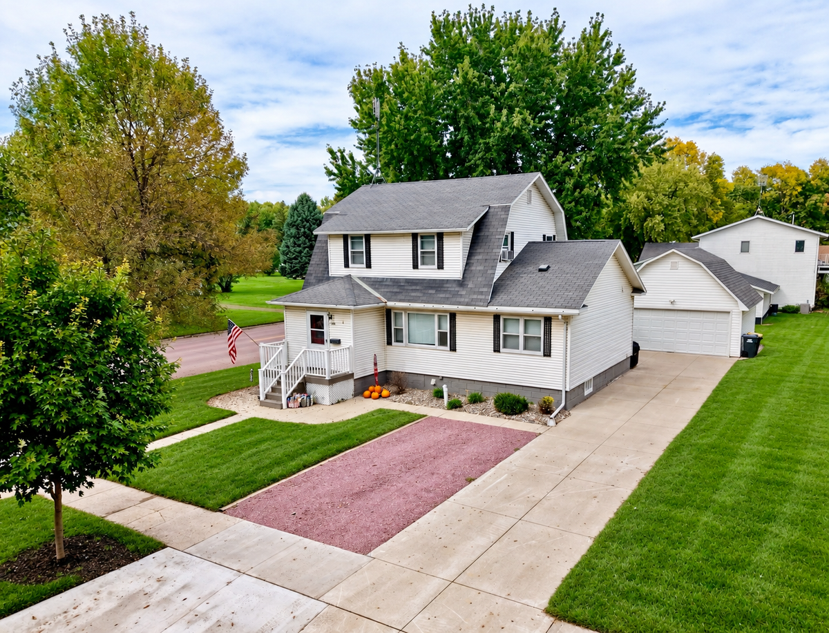 1124 6th Street, Westbrook, MN 56183 - #1
