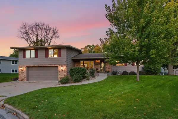 227 Ridgewood Court, Waconia, MN 55387