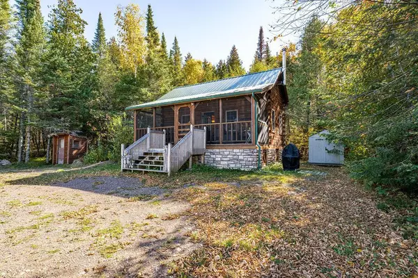 4223 S Thomas Lake Road, Two Harbors, MN 55616