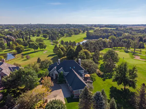 9243 Wedgewood Point, Woodbury, MN 55125