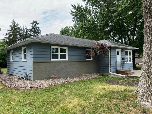 1405 W Clark Street, Albert Lea, MN 56007