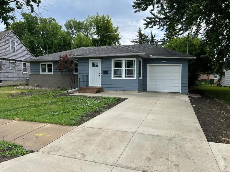 1405 W Clark Street, Albert Lea, MN 56007 - #3