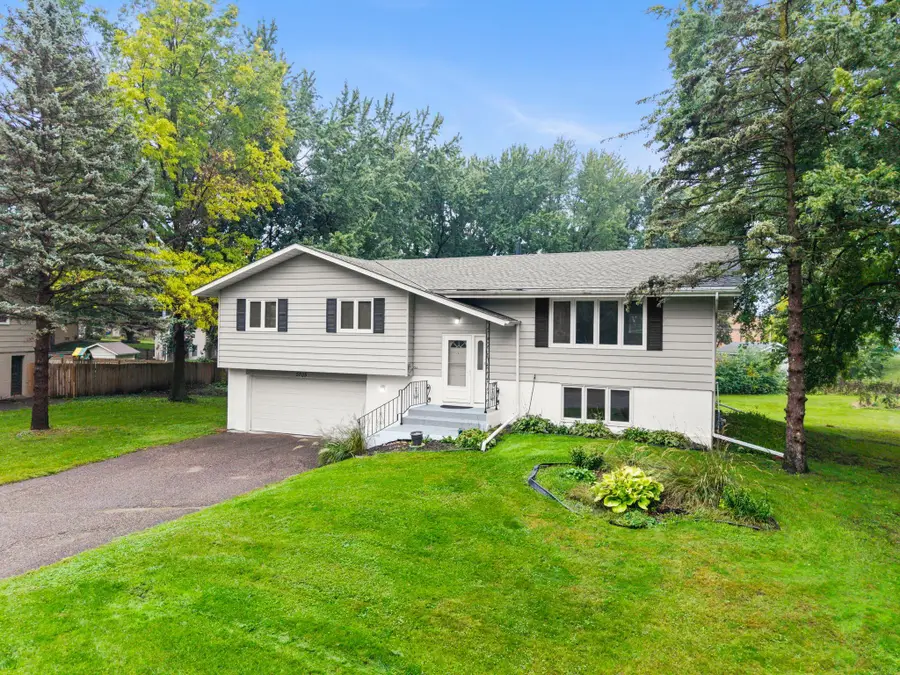 5705 Phoenix Street, Golden Valley, MN 55422 - #2