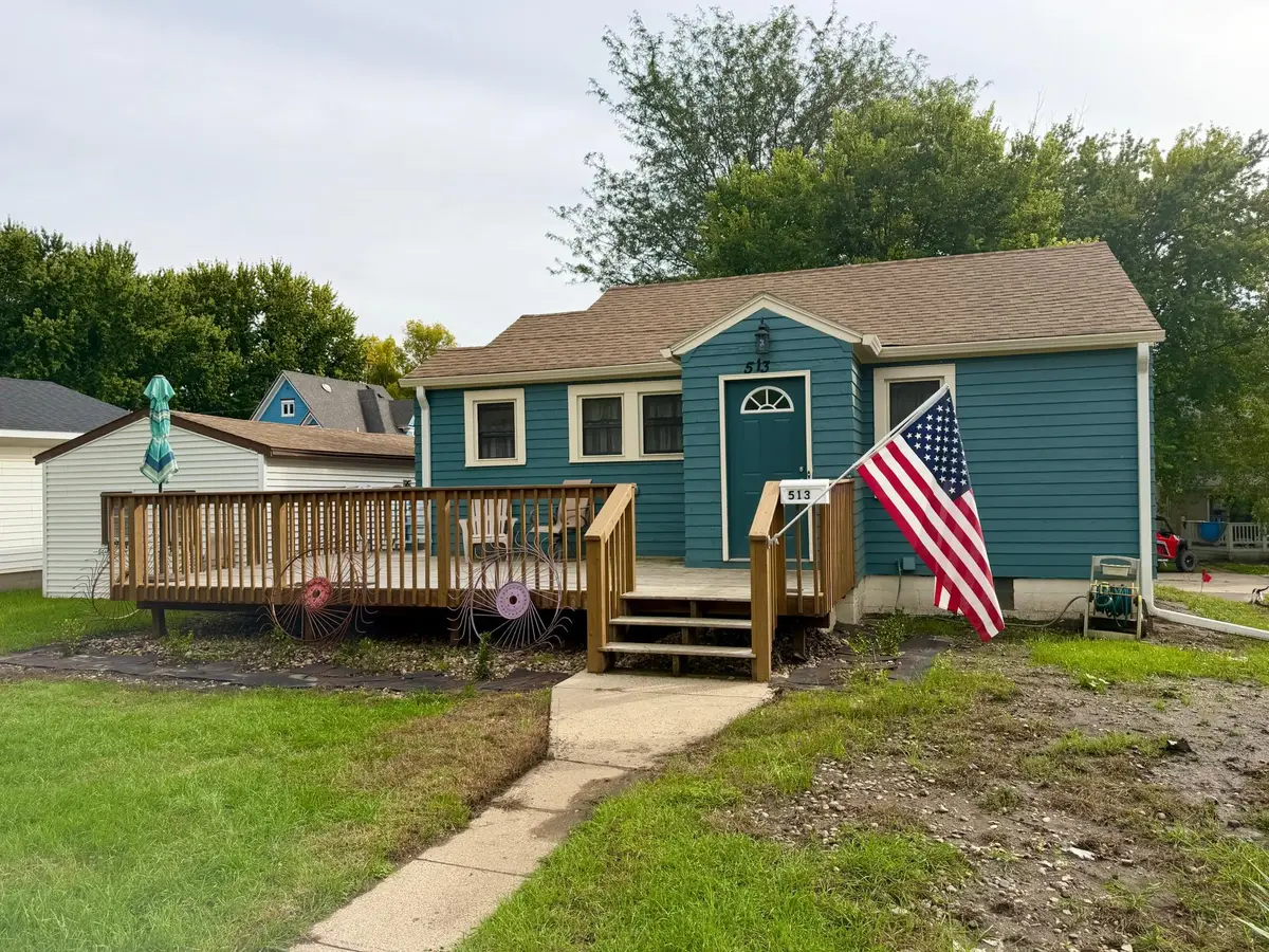 513 W Lincoln Street, Luverne, MN 56156 - #1
