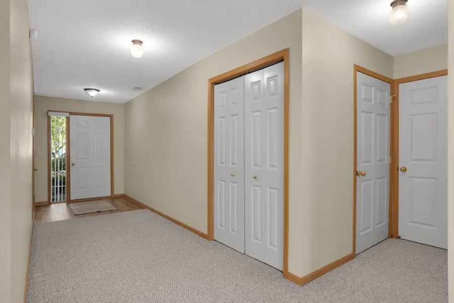216 Emerson Avenue E, West Saint Paul, MN 55118 - #2