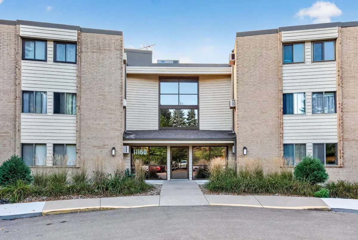 11160 Anderson Lakes Parkway #214, Eden Prairie, MN 55344 - #1