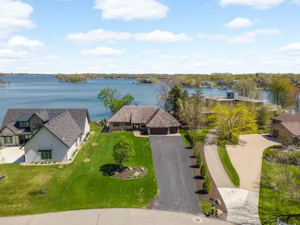 15283 Edgewater Circle Ne, Prior Lake, MN 55372