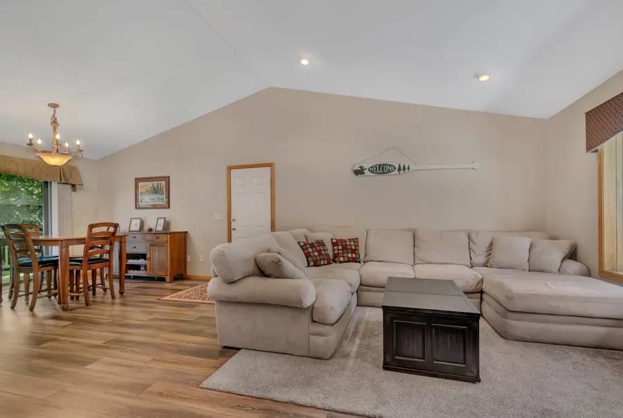 424 7th Avenue N, Sartell, MN 56377 - #2