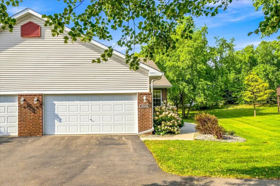 2442 Autumn Ridge Court, Chanhassen, MN 55317 - #2