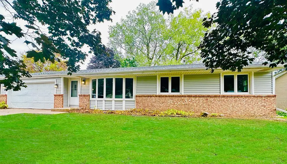 1864 Carol Lane, West Saint Paul, MN 55118 - #1
