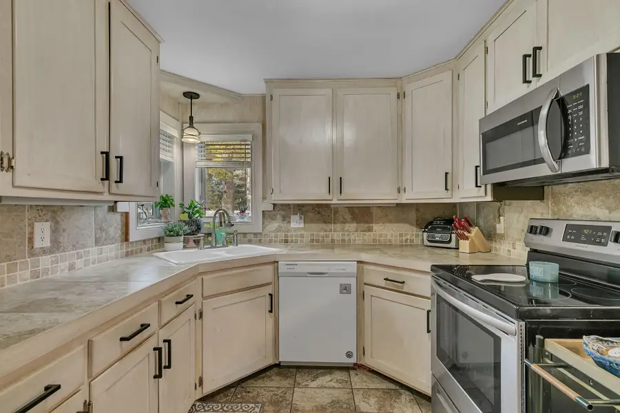 1051 25th Avenue N, Saint Cloud, MN 56303 - #3