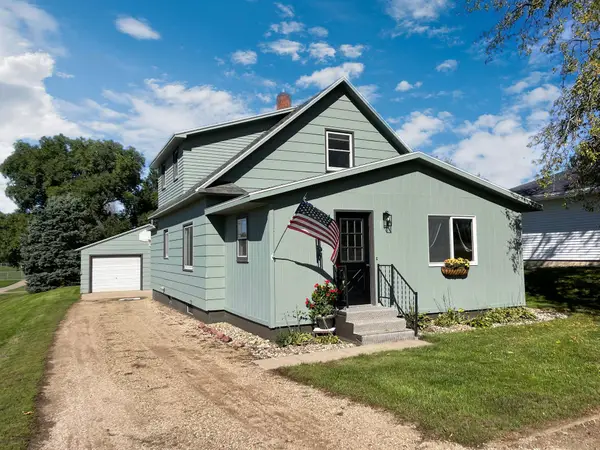 404 E Cottonwood Street, Springfield, MN 56087