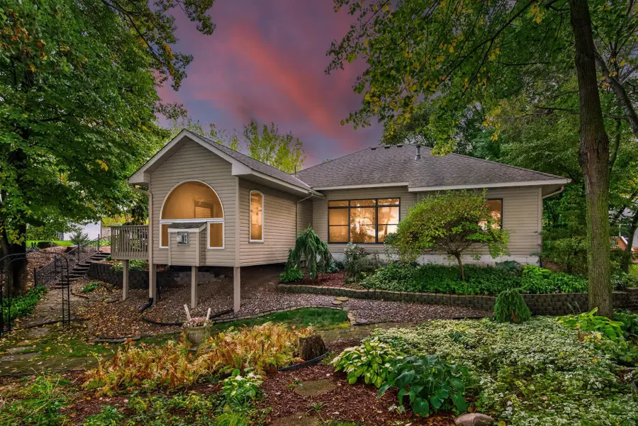 11140 Lake Pointe Drive, Chisago City, MN 55013 - #2