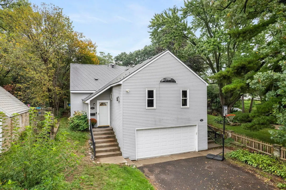 1464 Victoria Street N, Saint Paul, MN 55117 - #1