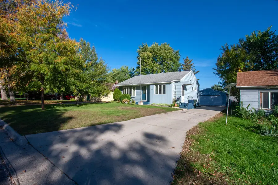 908 W Linden Street W, Fergus Falls, MN 56537 - #2