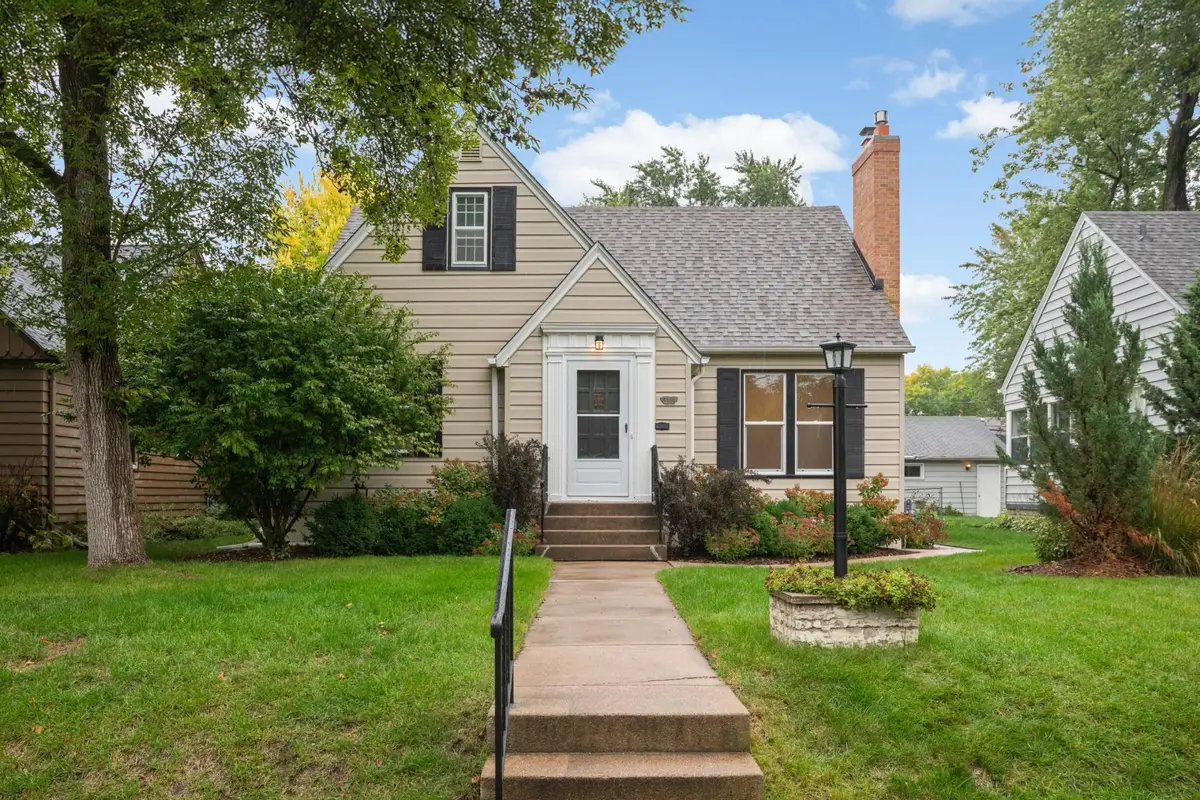 4150 Abbott Avenue N, Robbinsdale, MN 55422 - #1