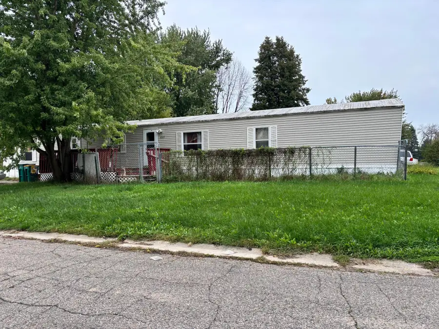 2313 Doral Avenue, Albert Lea, MN 56007 - #2