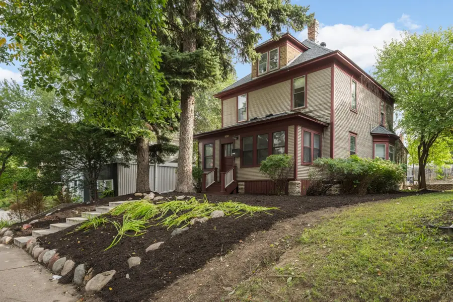 2445 Lyndale Avenue S, Minneapolis, MN 55405 - #3