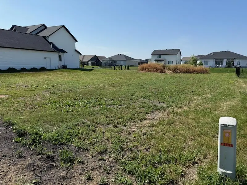 2408 Mcleod Drive E, West Fargo, ND 58078 - #2