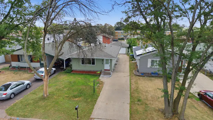 2336 12th Avenue E, North Saint Paul, MN 55109 - #2