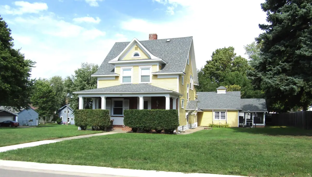 223 E Schlieman Avenue, Appleton, MN 56208 - #1