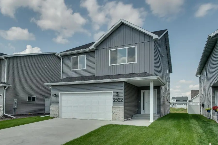 2522 38th Avenue S, Moorhead, MN 56560 - #2