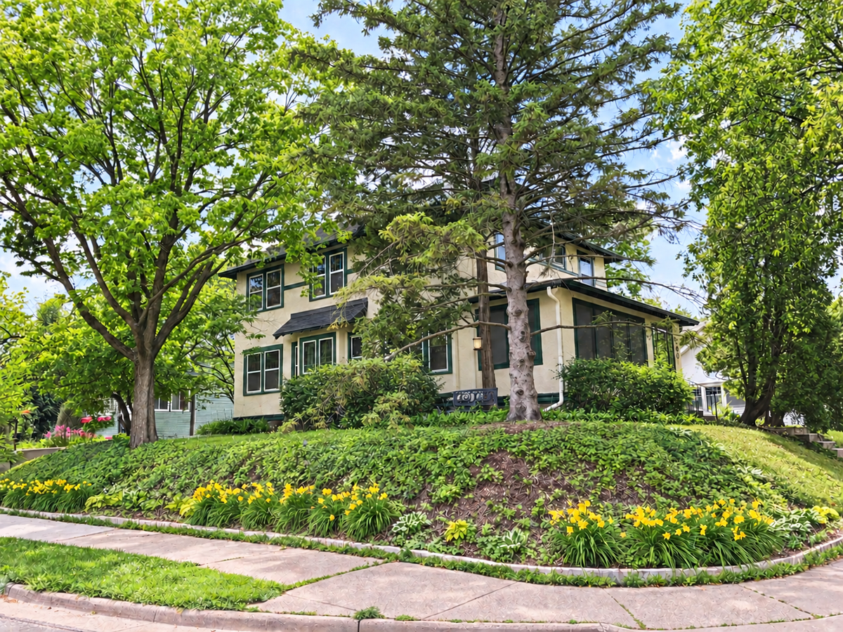 3001 W 47th Street, Minneapolis, MN 55410 - #1