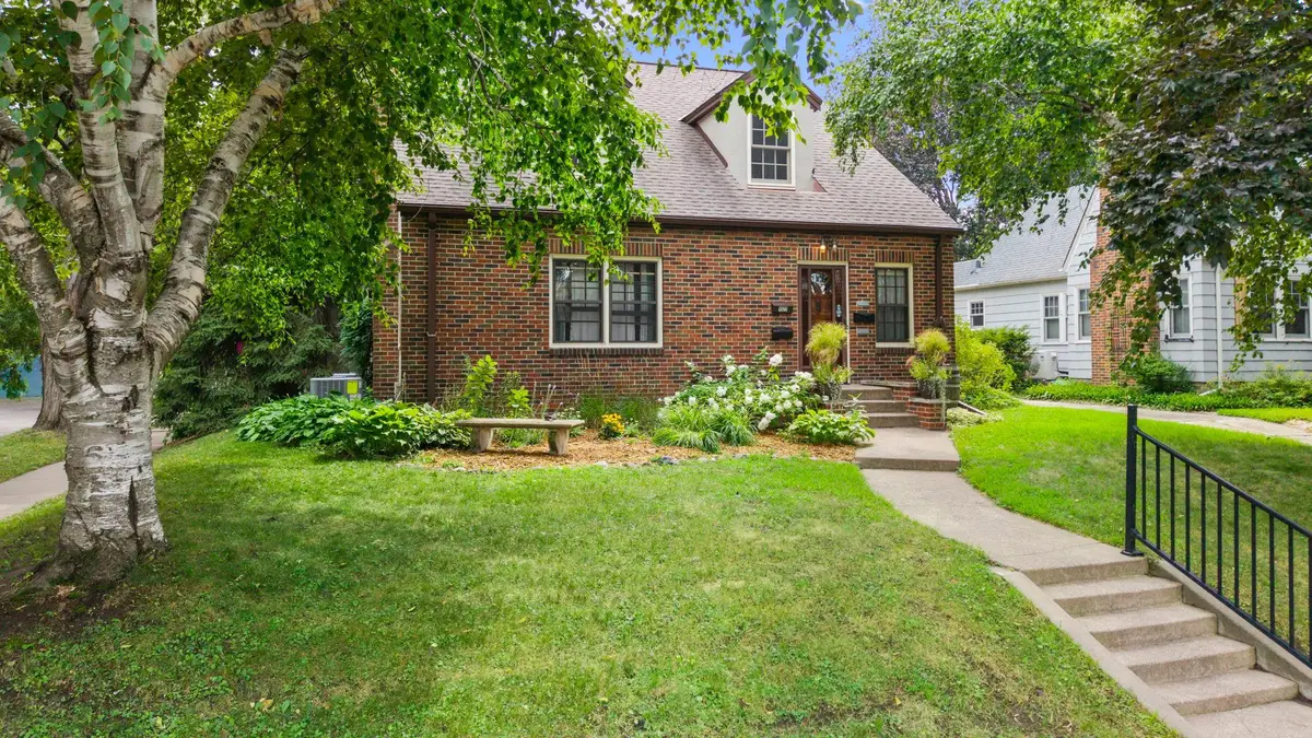 1522 Hague Avenue, Saint Paul, MN 55104 - #1