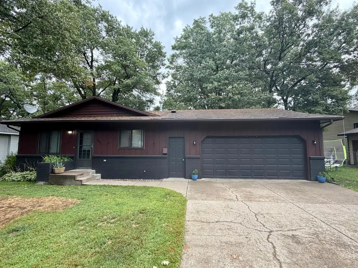 908 9th Street Ne, Little Falls, MN 56345 - #1