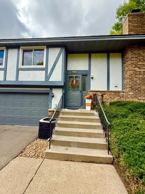 6852 Macbeth Circle, Woodbury, MN 55125 - #2