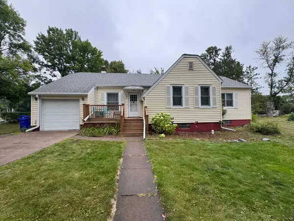 421 1st Street, Moose Lake, MN 55767