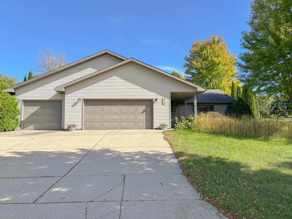 1727 S Court Street, Fergus Falls, MN 56537 - #1