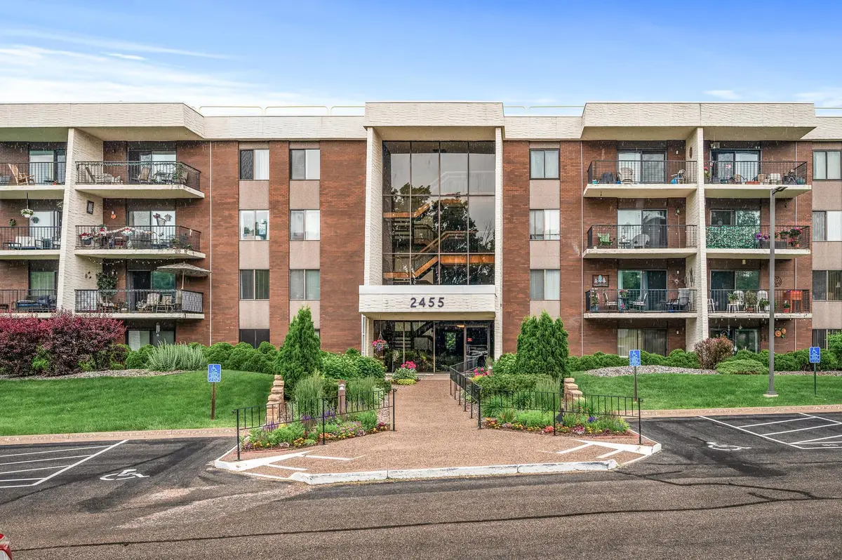 2455 Londin Lane E #216, Maplewood, MN 55119 - #1
