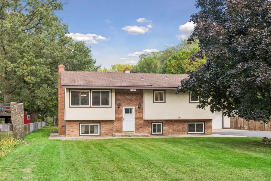 3548 Edgerton Street, Vadnais Heights, MN 55127 - #3
