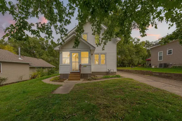 1427 Central Avenue N, Faribault, MN 55021