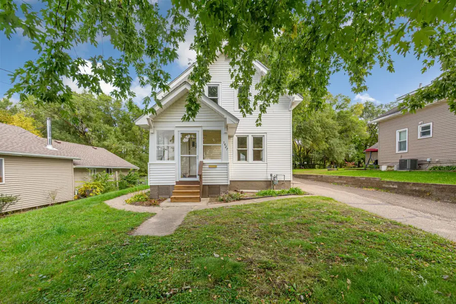 1427 Central Avenue N, Faribault, MN 55021 - #3