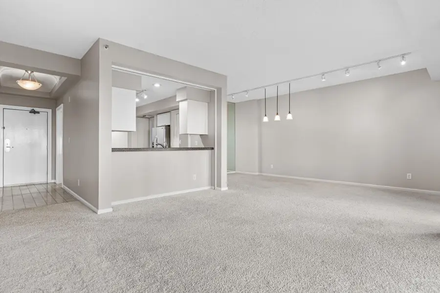 1235 Yale Place #808, Minneapolis, MN 55403 - #3