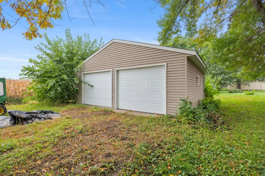 90 10th Street Se, Wells, MN 56097 - #2