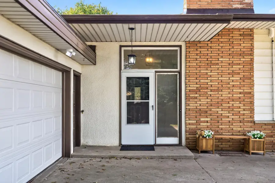 148 E Warburton Street, South Saint Paul, MN 55075 - #2