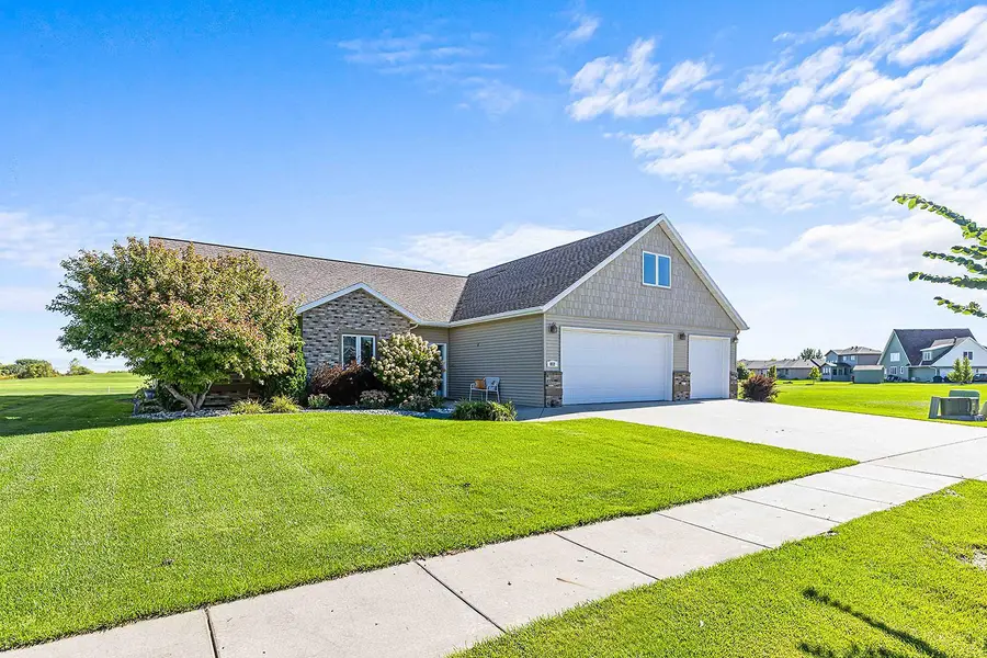 812 S 36th Street S, Moorhead, MN 56560 - #3